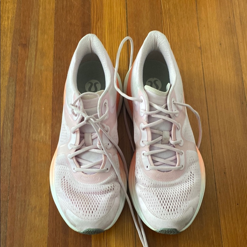 Lululemon Blissfeel running shoes